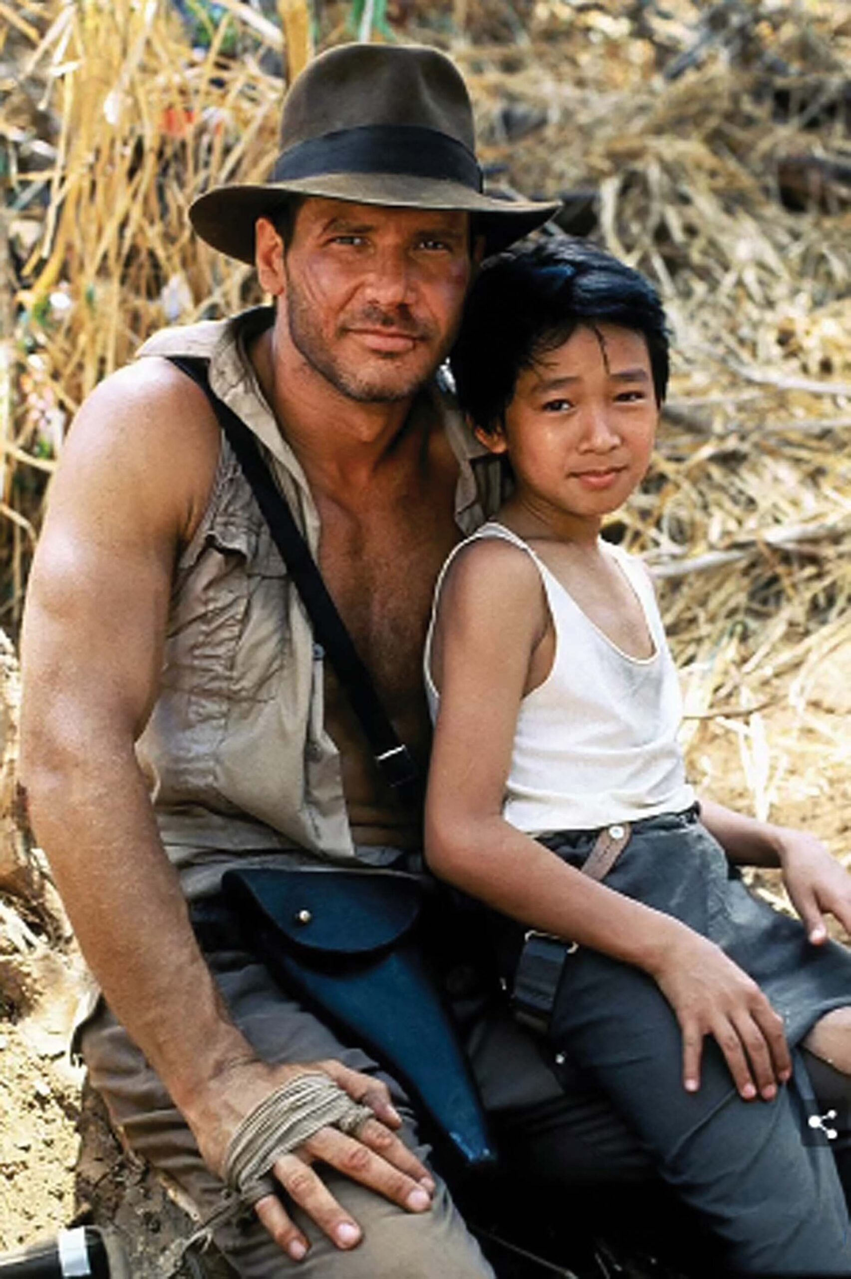 [Image: Harrison-Ford-va-Quan-Ke-Huy-trong-India...scaled.jpg]